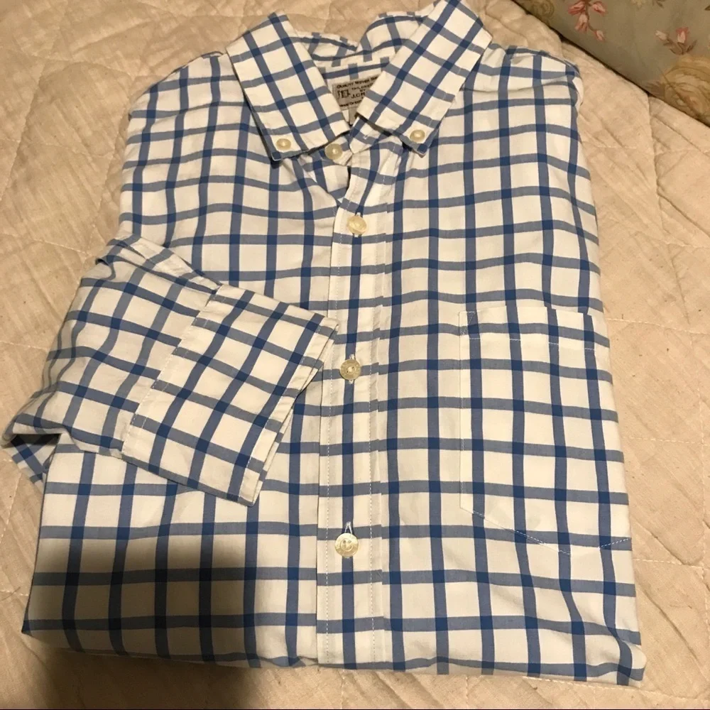 🚣‍♀️ J Crew Button Down Shirt